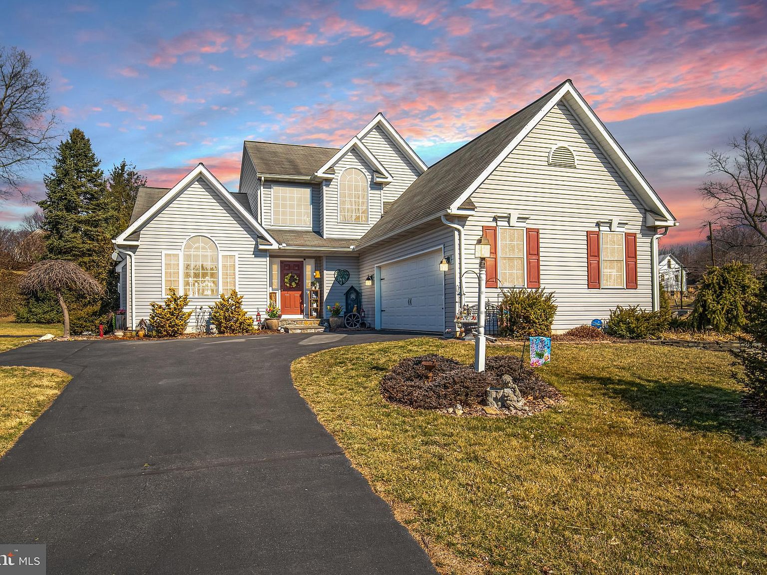 3601 Wildflower Ln, Mountville, PA 17554 | Zillow