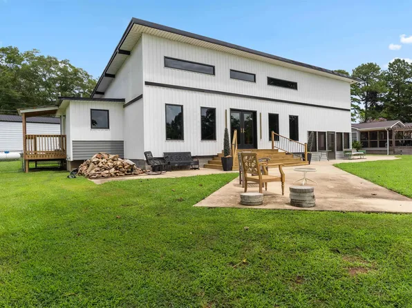 900 Rivercrest Dr, Vincent, AL 35178