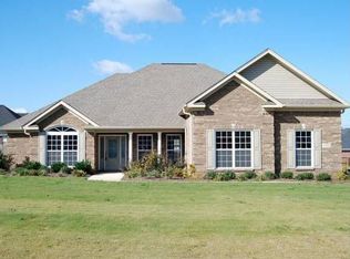 110 Sanders Dr, Huntsville, AL 35811