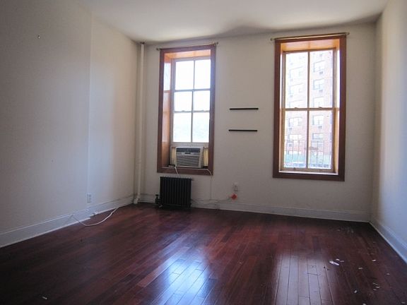 5th image of 49 8th Ave #2A***