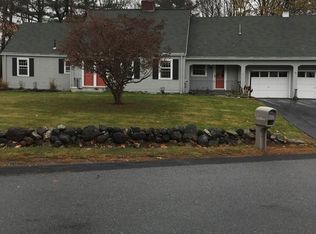 2 Brentwood Rd, Tewksbury, MA 01876
