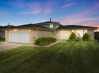 8225 Beloit Ave, Bridgeview, IL 60455