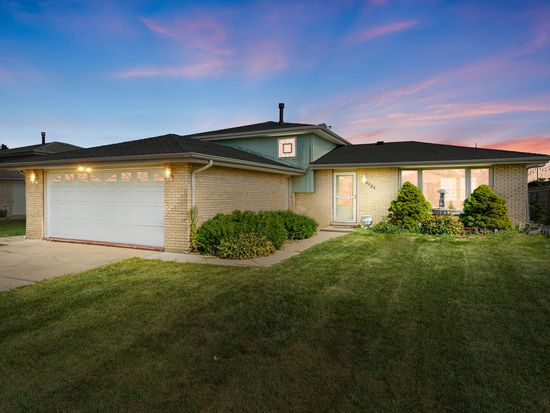 8225 Beloit Ave, Bridgeview, IL 60455