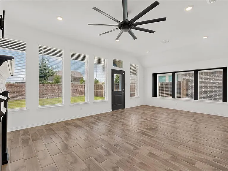 3616 Peachbush Ln — Photo 9