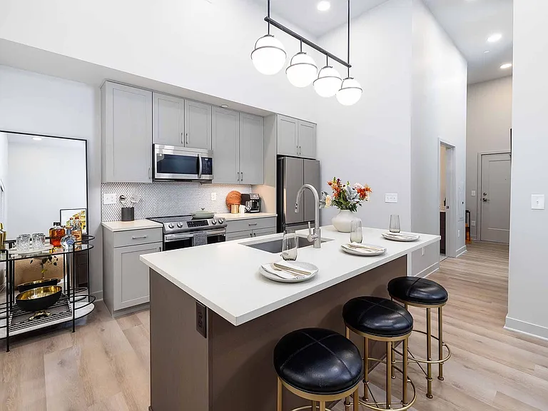 15 - Jaeger Square - Kitchen
