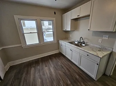 4 bed, 1878 sqft, $1,550 — Photo 2