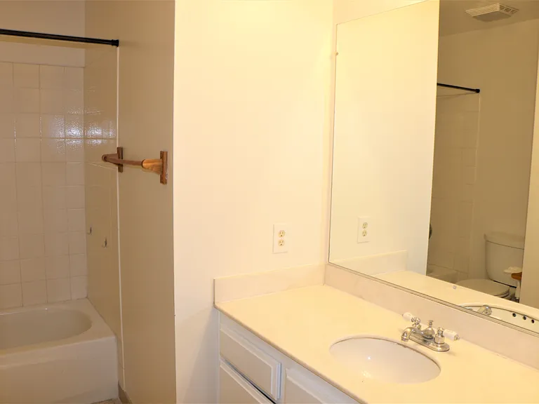 1436 Darwin Dr — Photo 14