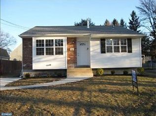 320 E Mill Rd, Maple Shade, NJ 08052