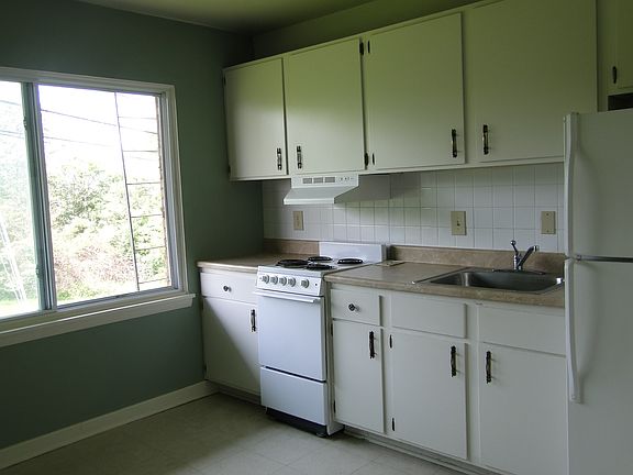 Large window, Huge eat in Kitchen