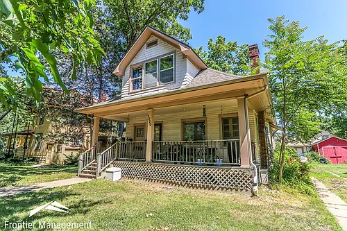 1020 Leavenworth St Photo 1