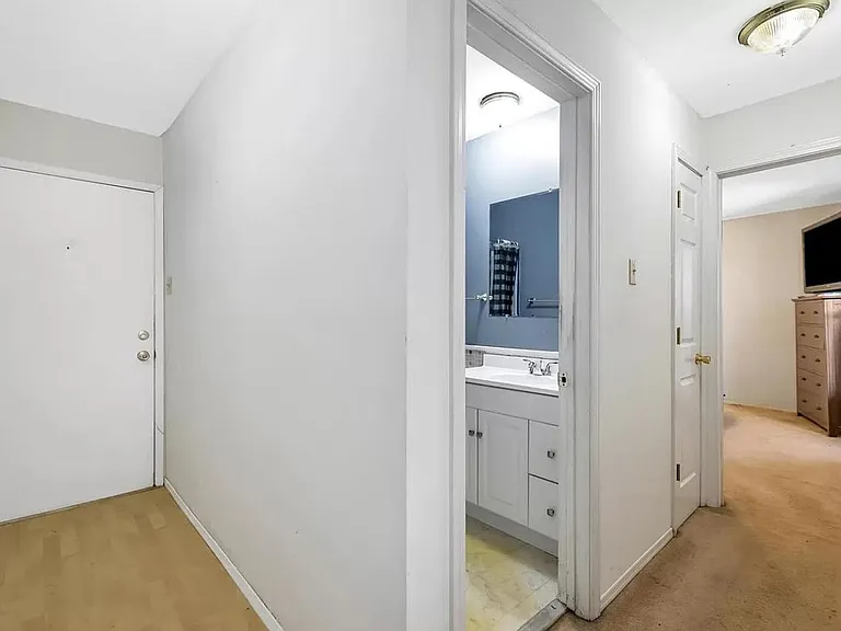 11910 Gravois Rd #3 — Photo 1