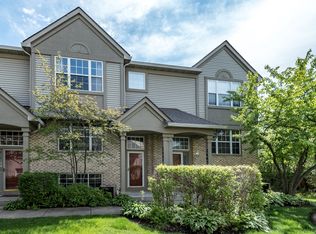 2665 Woodmere Dr, Darien, IL 60561