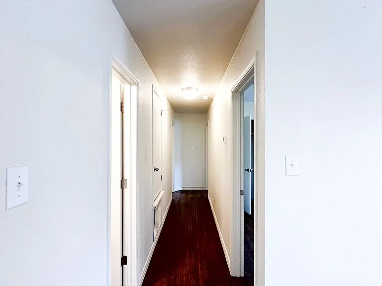 1515 Justin Loop — Photo 15