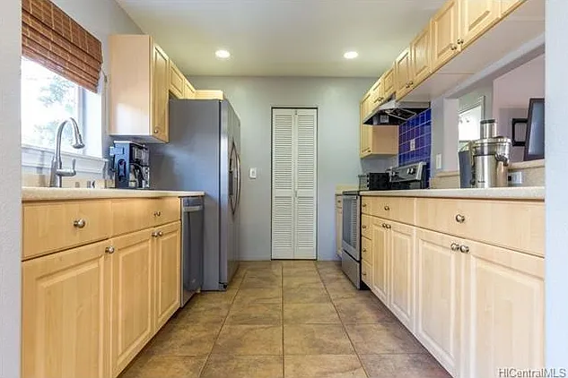 92-6016 Holomoku St — Photo 2