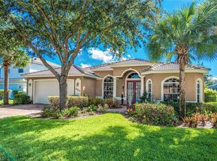 3922 Aurora Ct, Naples, FL 34116