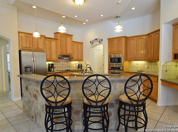 5th image of 342 Shannon Ridge Dr