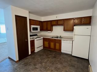 901 Evans St #6, Sloan, IA 51055