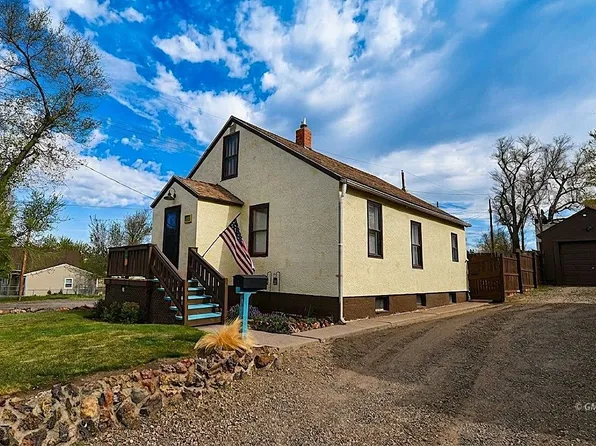 513 E Barry St, Glendive, MT 59330