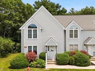 35 Pilgrim Village Rd APT 1801, Taunton, MA 02780