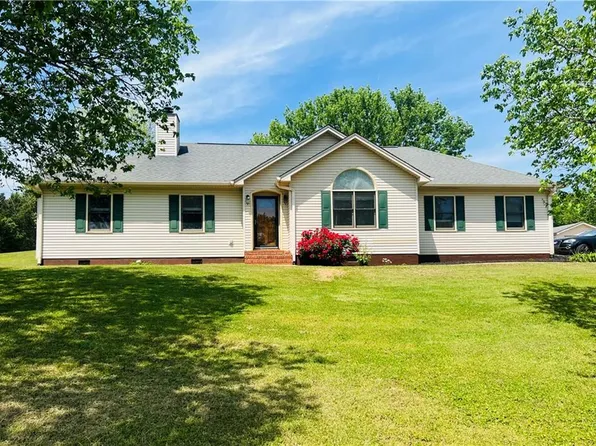 4207 Melinda Ln, Gainesville, GA 30507