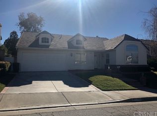 23432 Berwick Pl, Santa Clarita, CA 91354