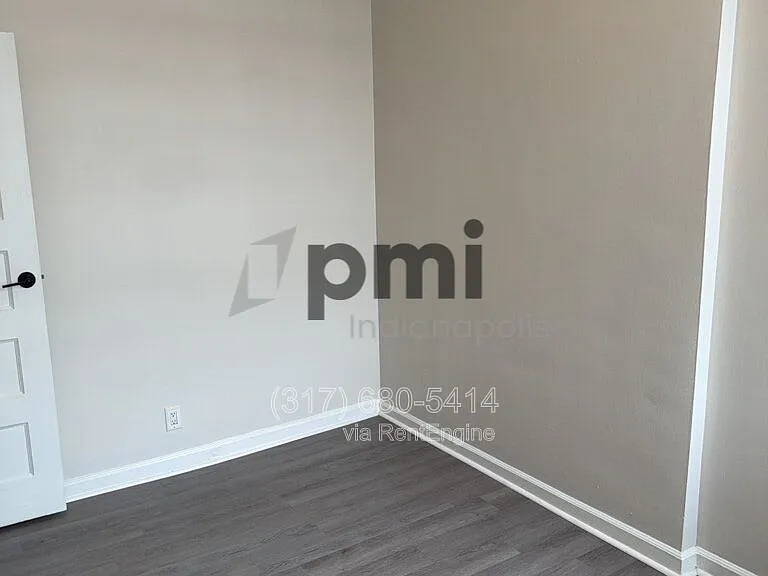 Indy Downtown Colonial Apartments — Photo 98