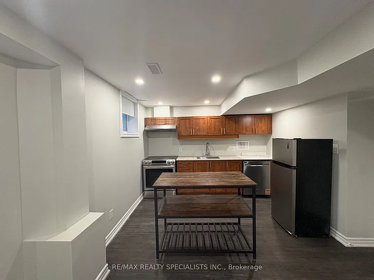 6772 Longview Pl #BASEMENT — Photo 6