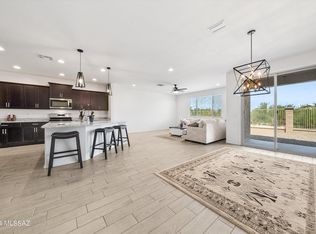 890 W Calle Moa, Sahuarita, AZ 85629