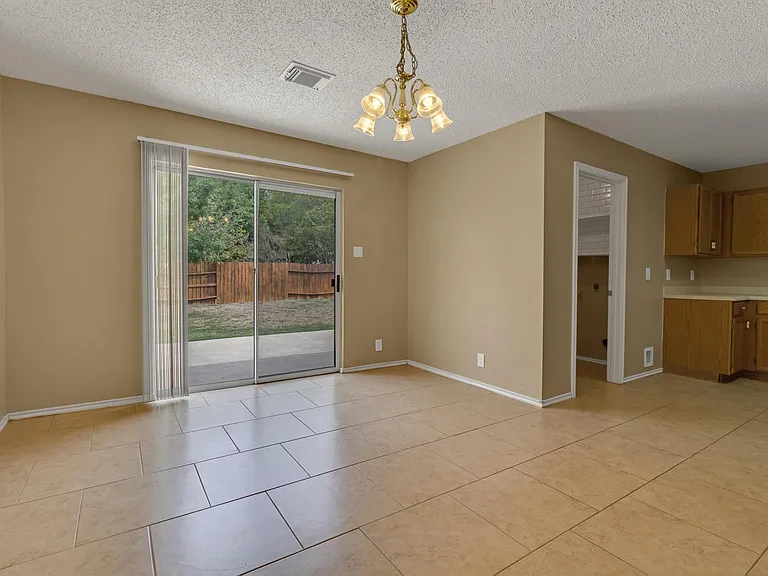6315 Regency Ln — Photo 28