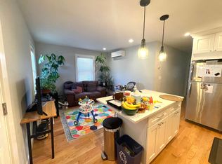 2 Spring St #2, Oyster Bay, NY 11771