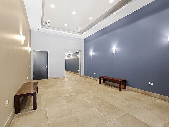 5th image of 3946 N Ravenswood Ave APT 305