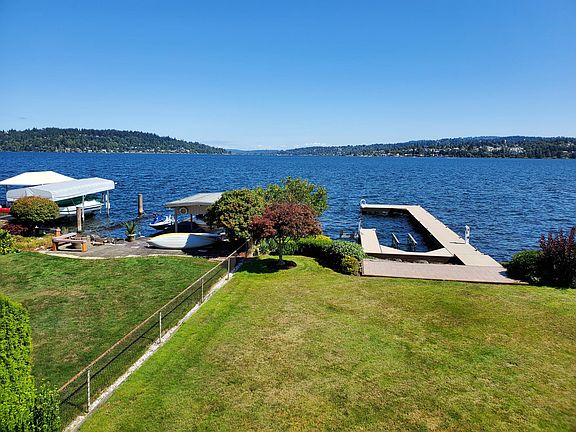 2nd image of 11002 Rainier Ave S #1