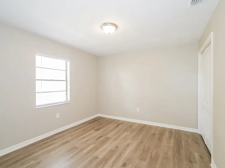 22853 Fern Ct — Photo 13