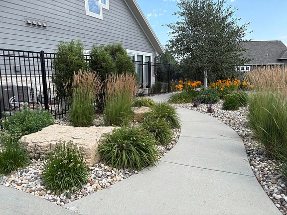 4th image of 1329 Bluestem Path
