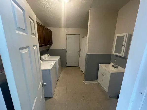 332 Grove St, La Porte, IN 46350