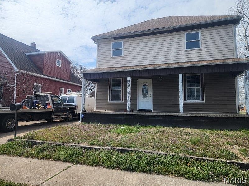 1st image of 2449 Illinois Ave