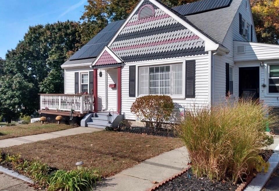 1st image of 64 Urrico Ave