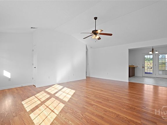 5th image of 315 S Bridgeport Drive