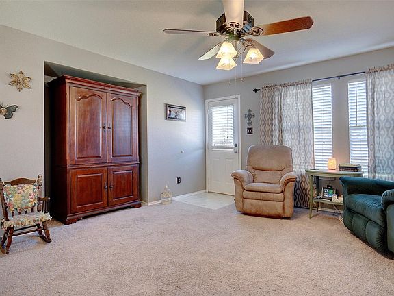 4th image of 2808 Arbury Dr