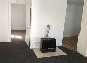2nd image of 26 Holly St