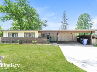 2240 Cherry Ln, Florissant, MO 63033