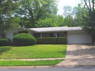 2360 Derhake Rd, Florissant, MO 63033