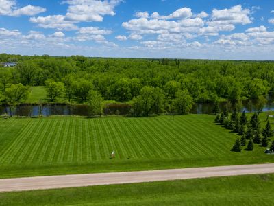 1502 Oakland Park Rd, Thief River Falls, MN, 56701