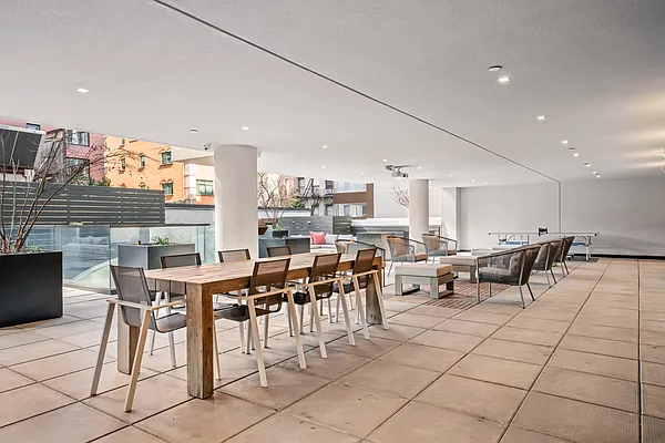 Rented by REAL New York | media 7