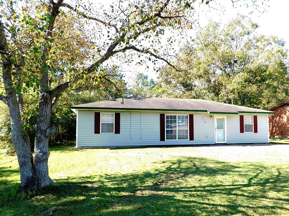 1st image of 2119 Shadowwood Cir