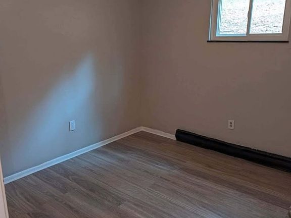 4th image of 3047 Simpson Rd #1