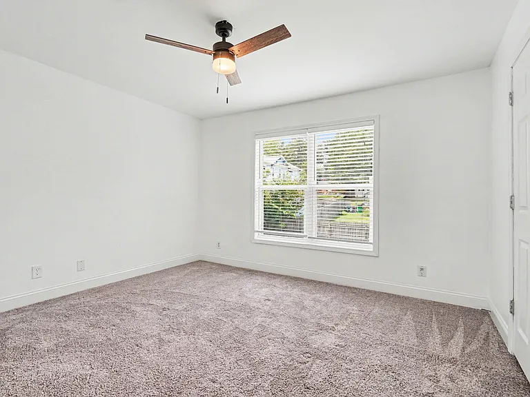 1800 Berryhill Rd — Photo 8