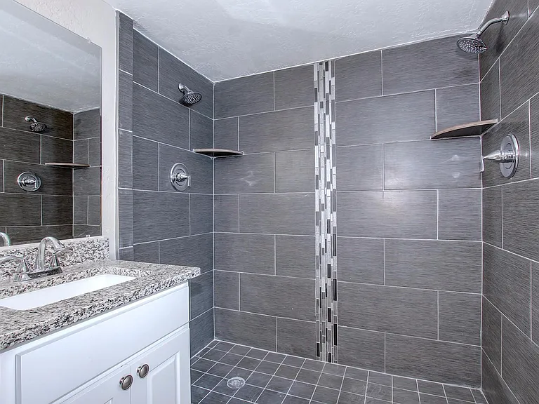 605 S Priest Dr — Photo 11