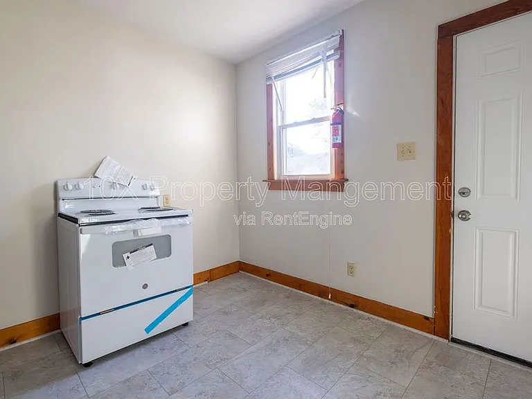 2743 Steele Ave — Photo 13