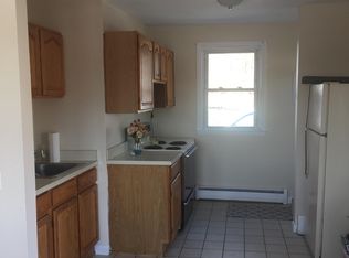 73 Pent Rd, Branford, CT 06405